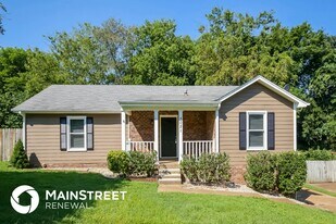 3021 Reelfoot Dr in Nashville, TN - Building Photo