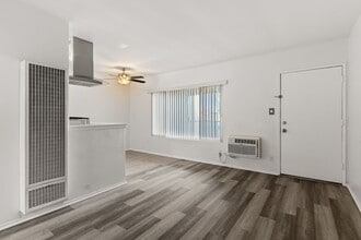 12602 Kensington Ln in Garden Grove, CA - Building Photo - Building Photo