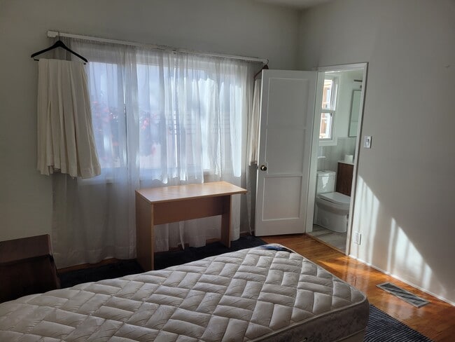 property at 10528 Ayres Ave