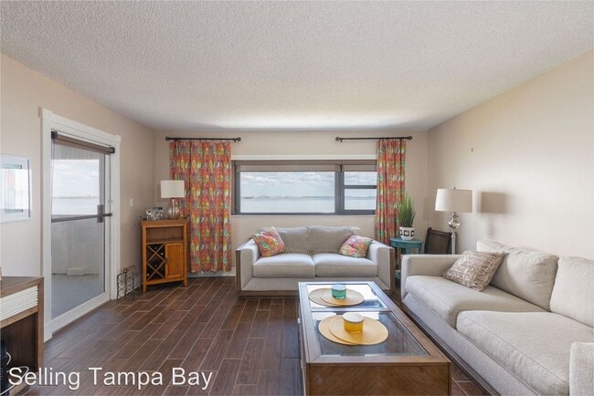 4141 Bayshore Blvd-Unit -#1002 in Tampa, FL - Building Photo - Building Photo