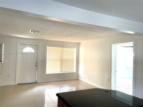 5601 Freedom St in Hollywood, FL - Building Photo - Building Photo