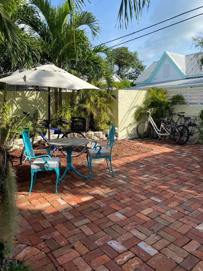 908 Elizabeth St, Unit 4 in Key West, FL - Building Photo - Building Photo