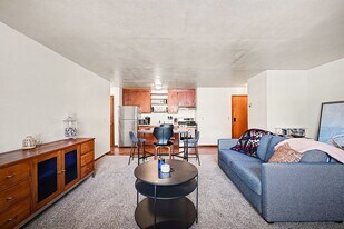 2017 Commerce Blvd, Unit #201 in Mound, MN - Building Photo