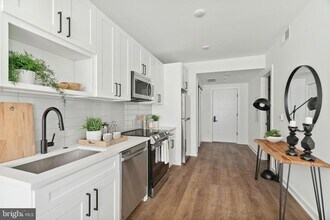 5904 Germantown Ave, Unit 104 in Philadelphia, PA - Building Photo - Building Photo
