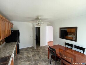 90 Wakelee Rd in Waterbury, CT - Building Photo - Building Photo