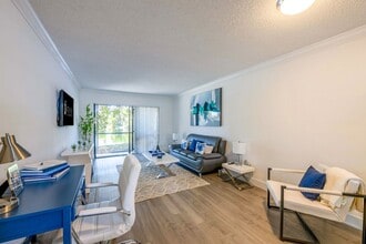 Waterview at Coconut Creek in Coconut Creek, FL - Foto de edificio - Building Photo