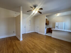 The Elms Apartments in St. Paul, MN - Building Photo - Interior Photo