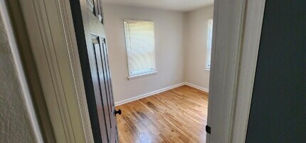 509 Ballman Ave in Ferguson, MO - Building Photo - Building Photo