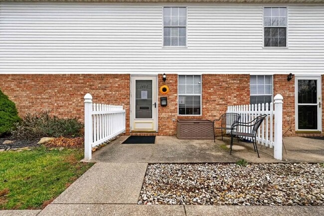 Chartwell Apartments