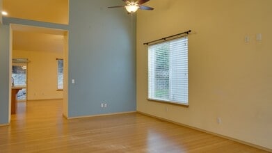 16008 SE 254th St in Covington, WA - Building Photo - Building Photo