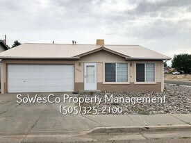 3922 Buckingham St in Farmington, NM - Building Photo