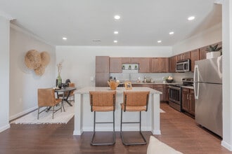 Longhorn Crossing in Fort Worth, TX - Building Photo - Interior Photo