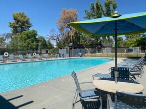 Park Shadows in Goodyear, AZ - Foto de edificio - Building Photo