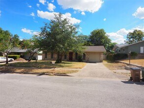 809 Maryland Dr in Austin, TX - Building Photo - Building Photo