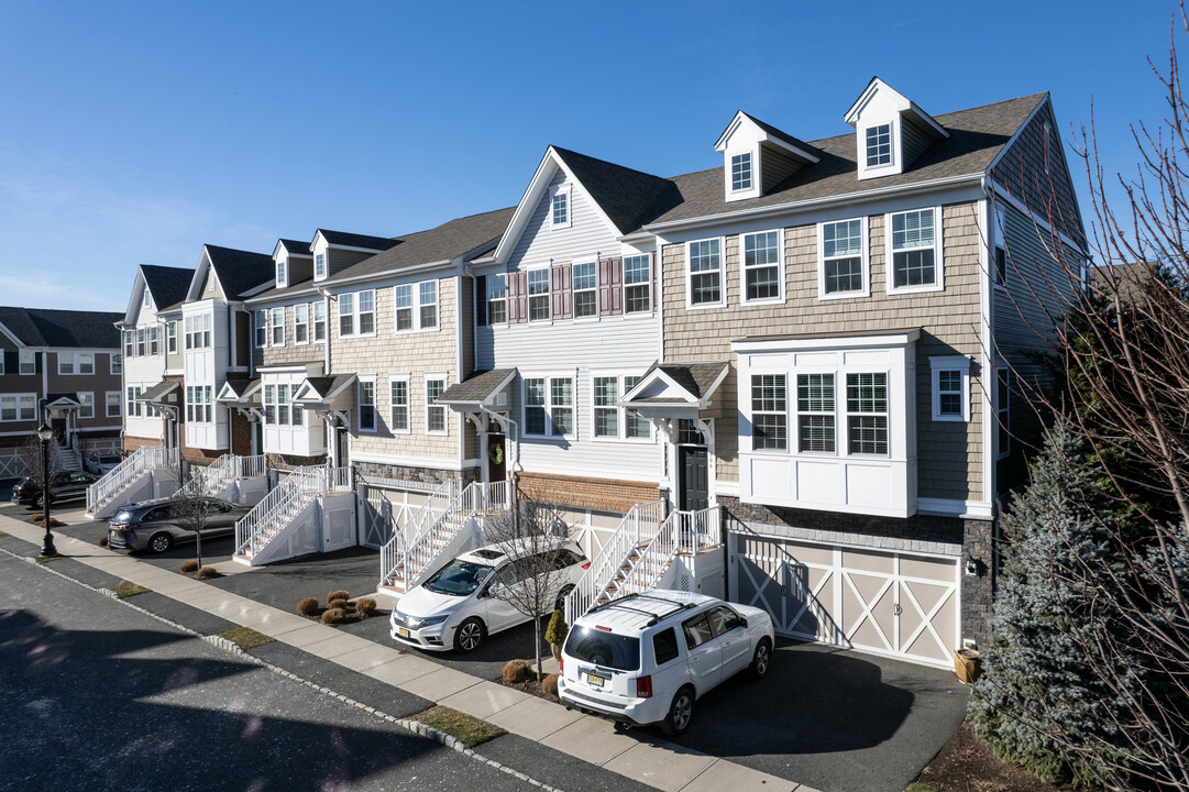 Gables at Woodcliff Lake in Cresskill, NJ - Building Photo