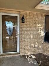 2306 N Thomas Dr in Hobbs, NM - Building Photo - Building Photo