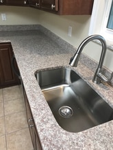 122 Ruth St, Unit Unit A in Pittsburgh, PA - Foto de edificio - Building Photo