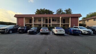 8604 NW 35th St in Coral Springs, FL - Building Photo