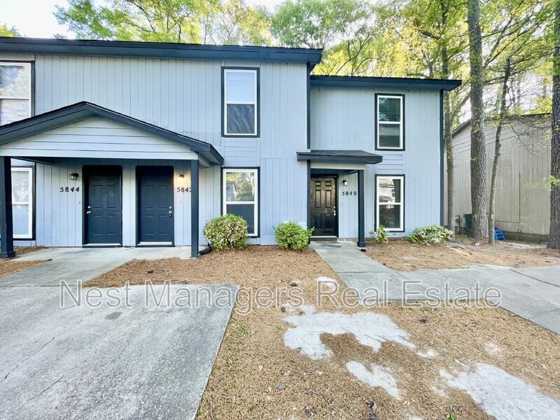 5842 Aftonshire Dr in Fayetteville, NC - Building Photo