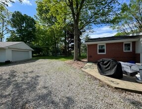 2312 S Evan Park Dr in Yorktown, IN - Building Photo - Building Photo