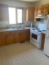 594 Alverstone St in Winnipeg, MB - Building Photo - Building Photo
