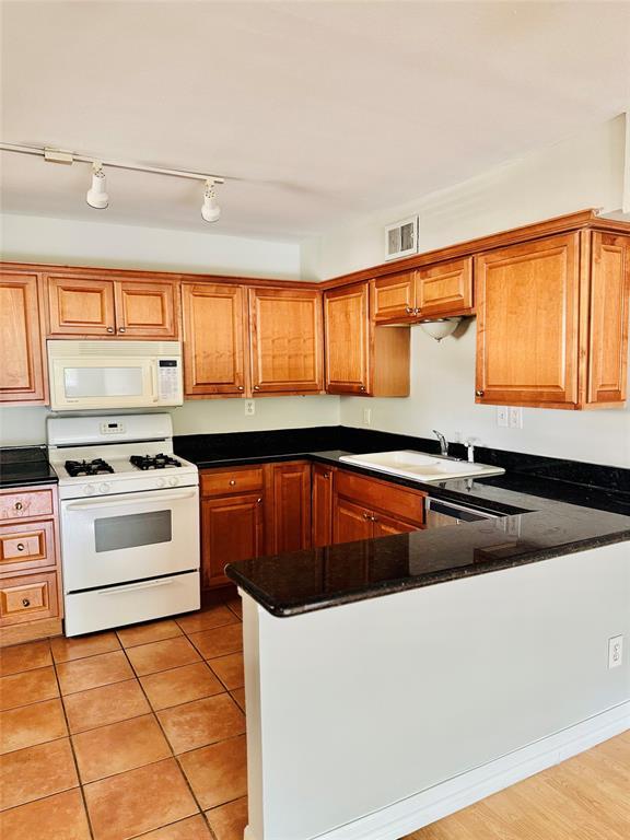 4901 Milam St in Houston, TX - Building Photo - Building Photo