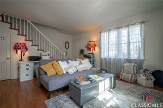 130 University Dr in Athens, GA - Building Photo - Building Photo