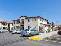 Willett Ranch in Ventura, CA - Foto de edificio - Building Photo