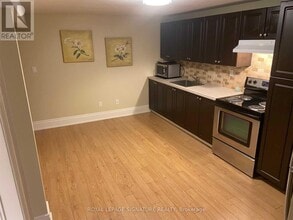 41 Kimbermount Dr in Toronto, ON - Building Photo - Building Photo