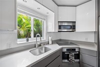 2880 NE 32nd St, Unit 4 in Fort Lauderdale, FL - Building Photo - Building Photo