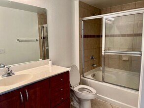 6565 Emerald Dunes Dr in West Palm Beach, FL - Building Photo - Building Photo