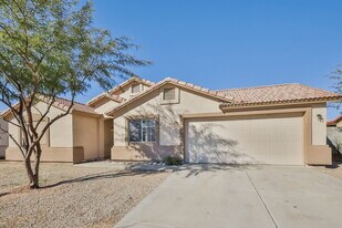810 E Amabisca Cir in Buckeye, AZ - Building Photo