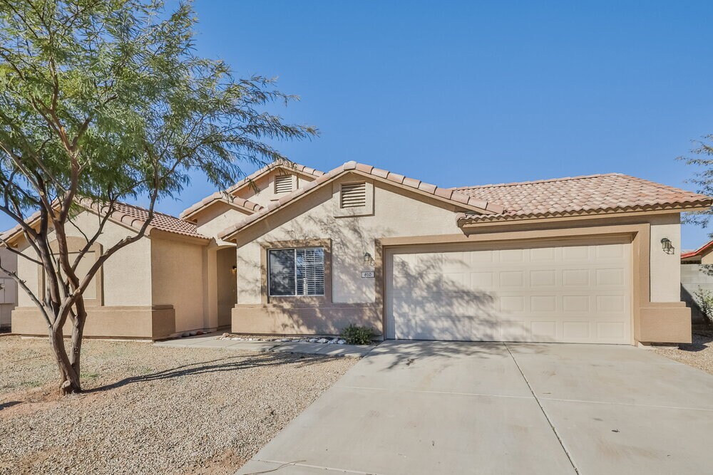 810 E Amabisca Cir in Buckeye, AZ - Building Photo