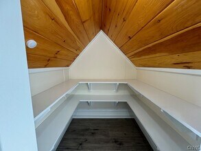 6 Fountain St in Clinton, NY - Building Photo - Building Photo