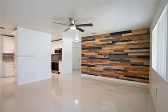 9841 Dominican Dr in Cutler Bay, FL - Building Photo - Building Photo