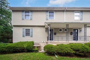 44 Harrison Ave in Harrison, NY - Building Photo