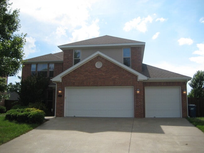property at 15 Bluestem Ln