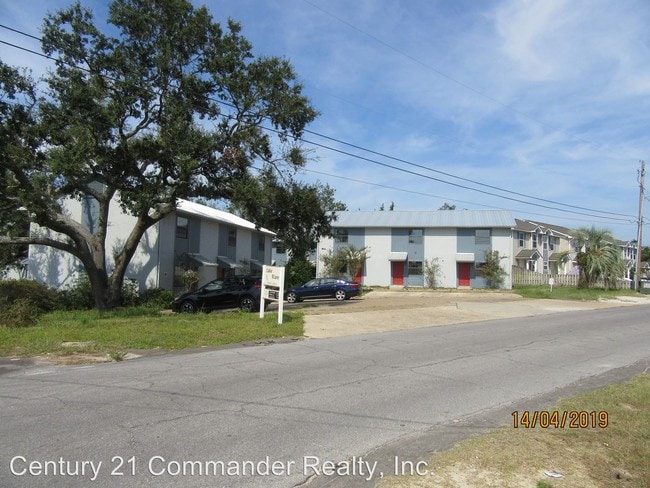 2750 W 12th St-Unit -#1A in Panama City, FL - Building Photo - Building Photo
