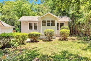 2846 Grand Ave SW in Atlanta, GA - Building Photo