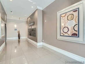 525 11th Ave in San Diego, CA - Building Photo - Building Photo