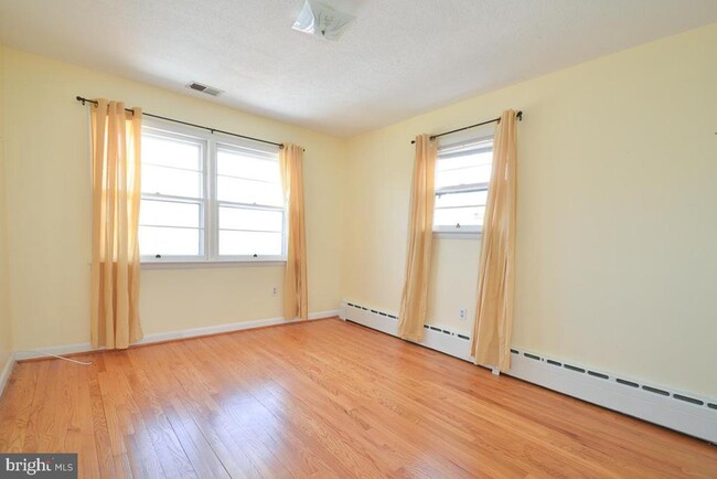 property at 3035 Hazelton St