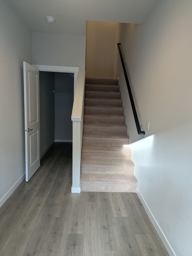 19310-19336 36 Ave SE in Bothell, WA - Building Photo - Building Photo