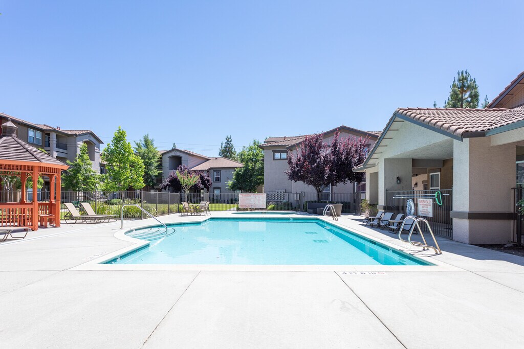 Crocker Oaks Apartments Roseville, CA Apartments