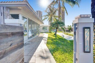 2712 NE 32nd Ave in Fort Lauderdale, FL - Building Photo - Building Photo