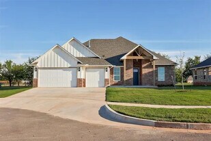 3007 Pescara Dr in Norman, OK - Building Photo