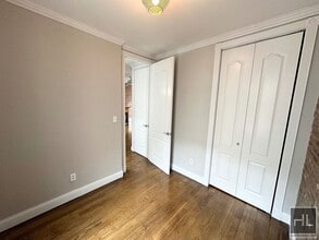 E 6TH ST., Unit 6 in New York, NY - Foto de edificio - Building Photo