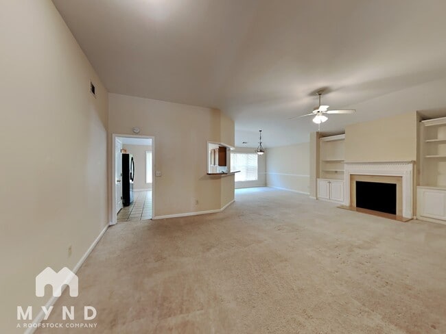 1690 Cooper Lakes Dr in Grayson, GA - Building Photo - Building Photo