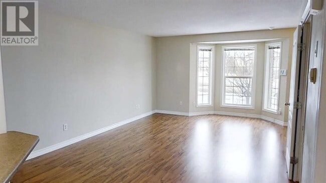 3 Pinnacle Blvd in Grande Prairie, AB - Building Photo - Building Photo