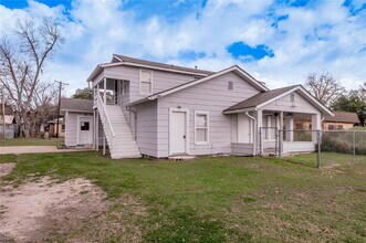 200 W Caroline St in Trinity, TX - Building Photo - Building Photo