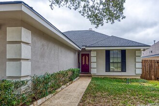 14823 River Glen N, Unit 1 Bedroom 0406 in San Antonio, TX - Building Photo - Building Photo